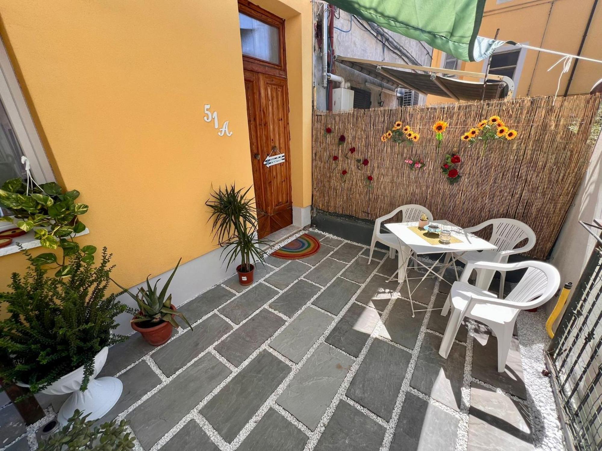 5 Terre Express Apartment La Spezia